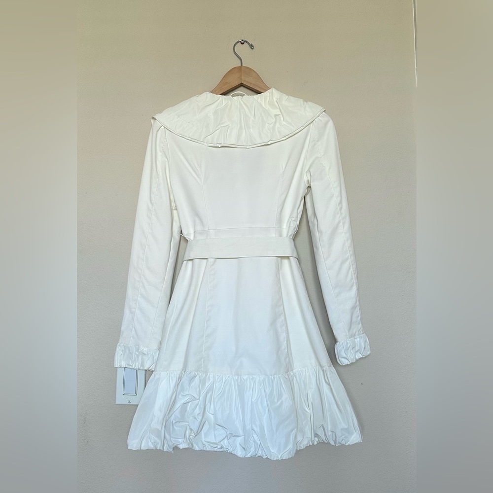 Bebe Ruching Detail Trench Coat Ruffle, size XS - Picture 2 of 2